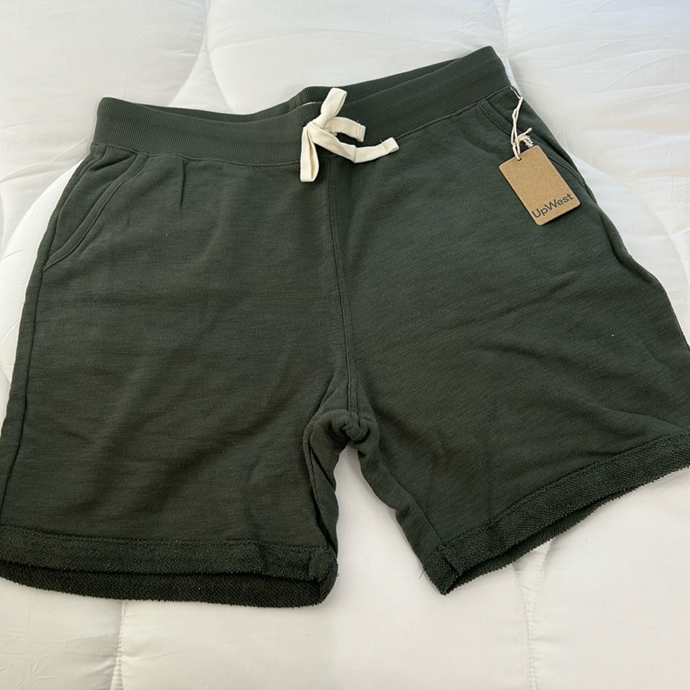 UpWest weekend terry short size L NWT